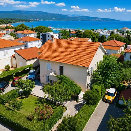 Apartment Na Broju3 3*