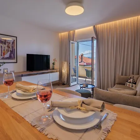 Apartment Na Broju3 Πανσιόν 3*
