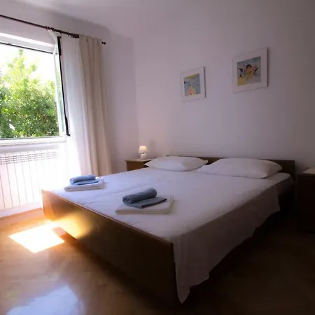 Apartment Na Broju3 Krk Town