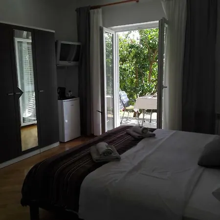 Guest house Apartment Na Broju3