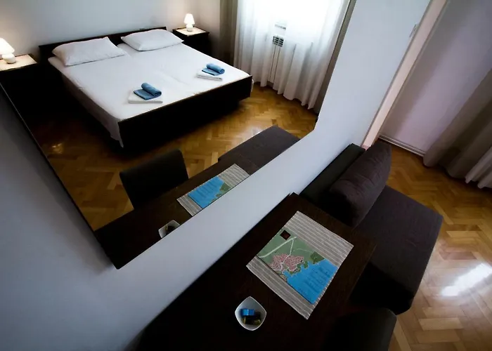 Hotel Sobe Tonica Krk Town